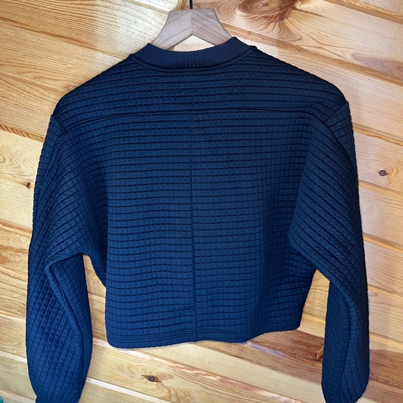 Black lululemon lab sweater - Picture 3 of 3